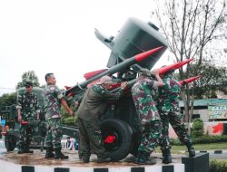 Tiga Rudal Rapier dipasang di Bundaran Jati